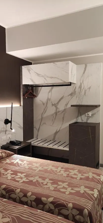 Hotel Mistral Milan