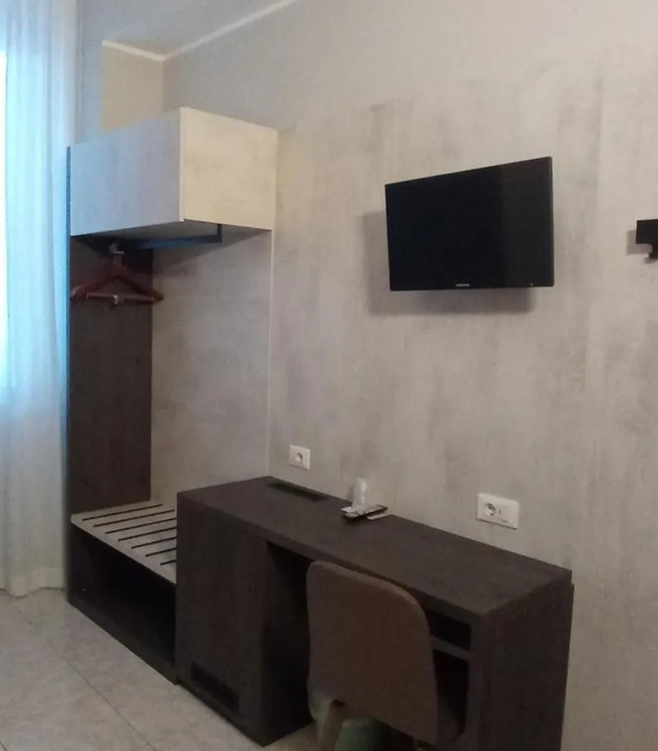 Hotel Mistral Milan
