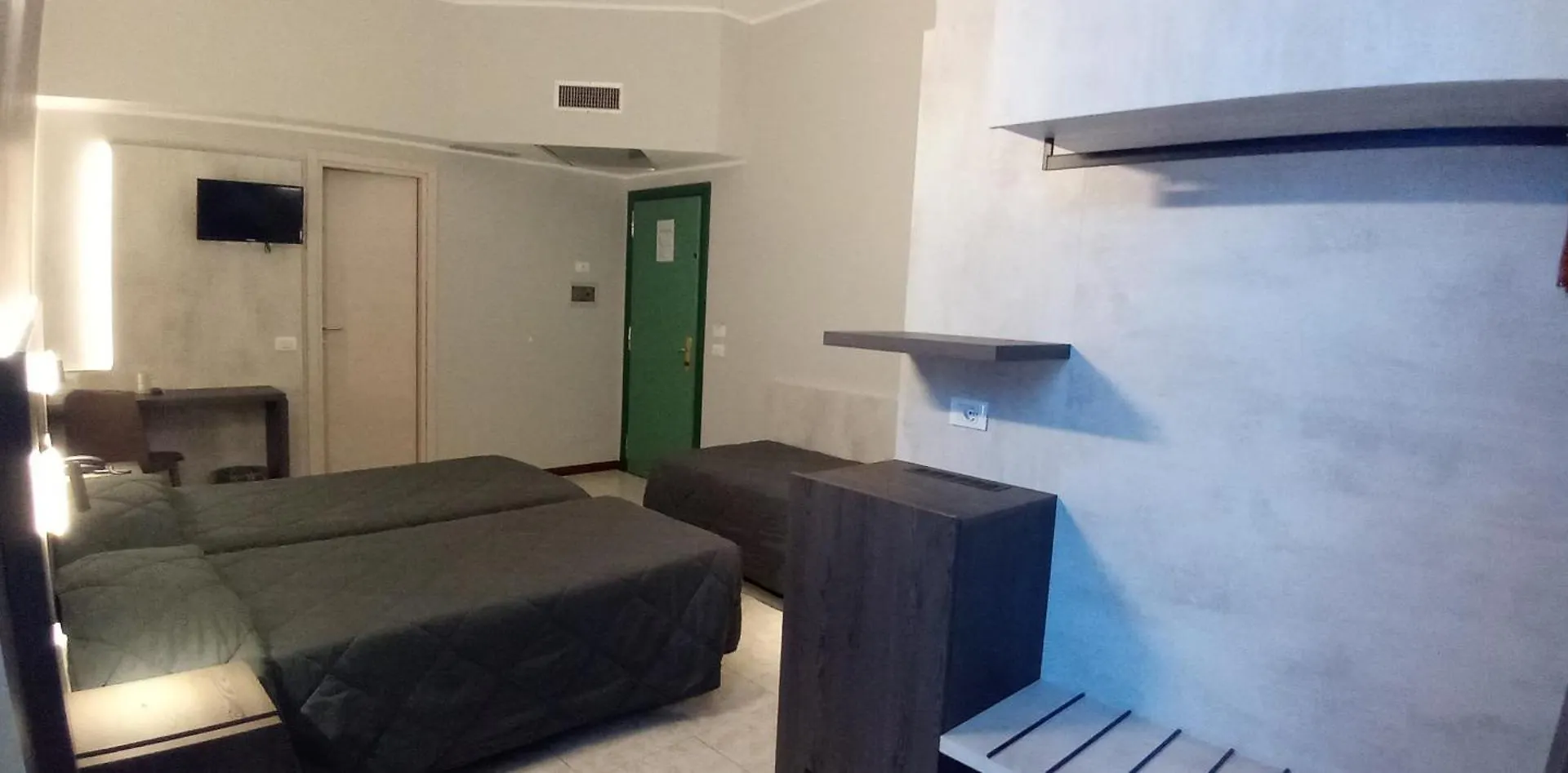 Hotel Mistral Milan