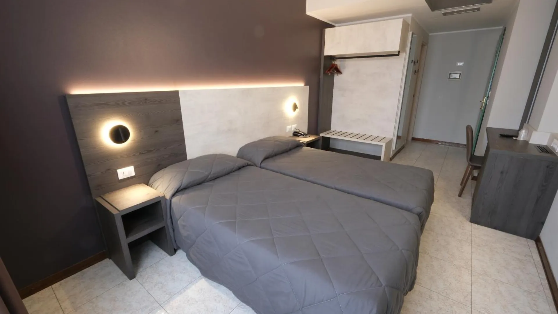 Hotel Mistral Milan