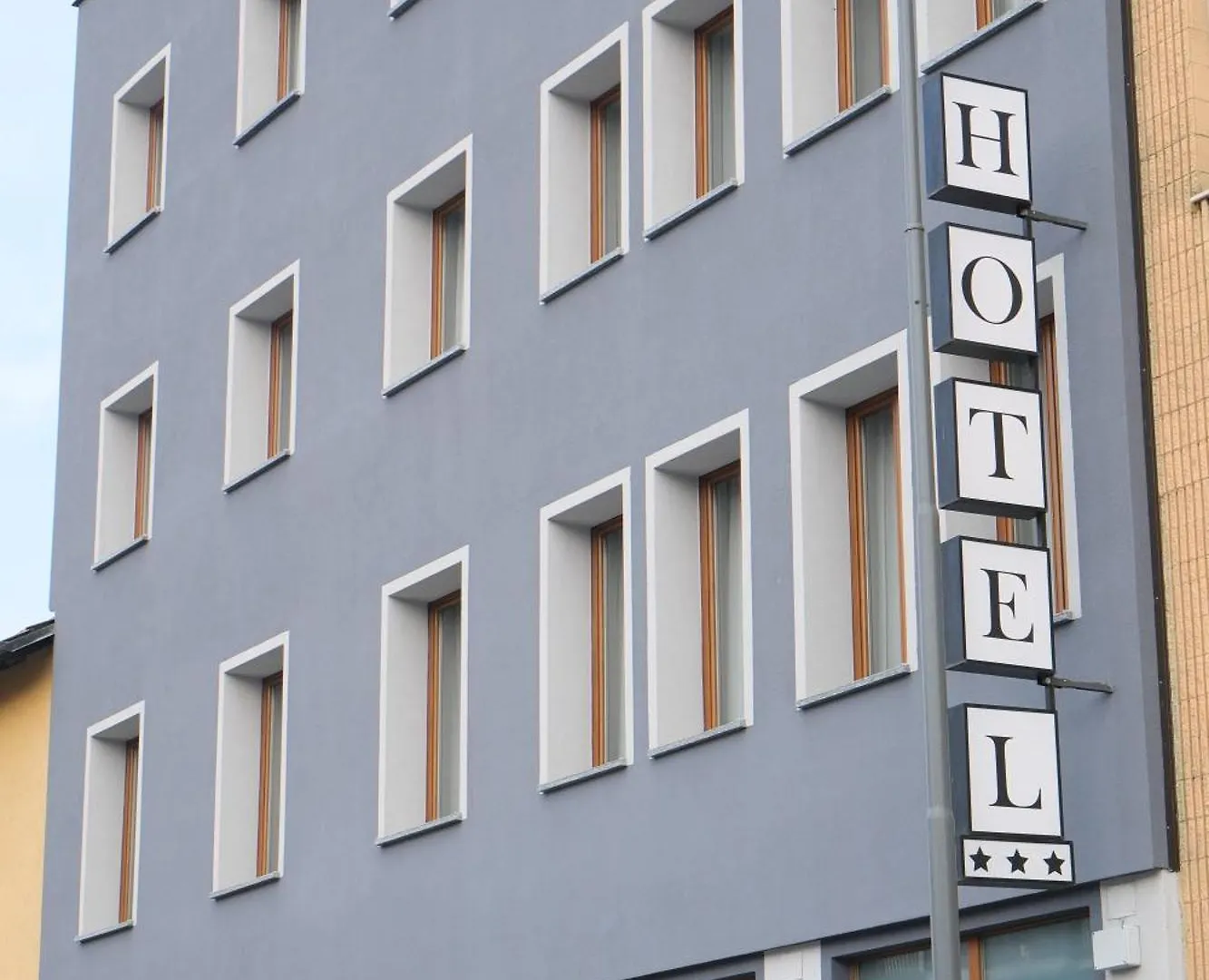 Hotel Mistral Milan