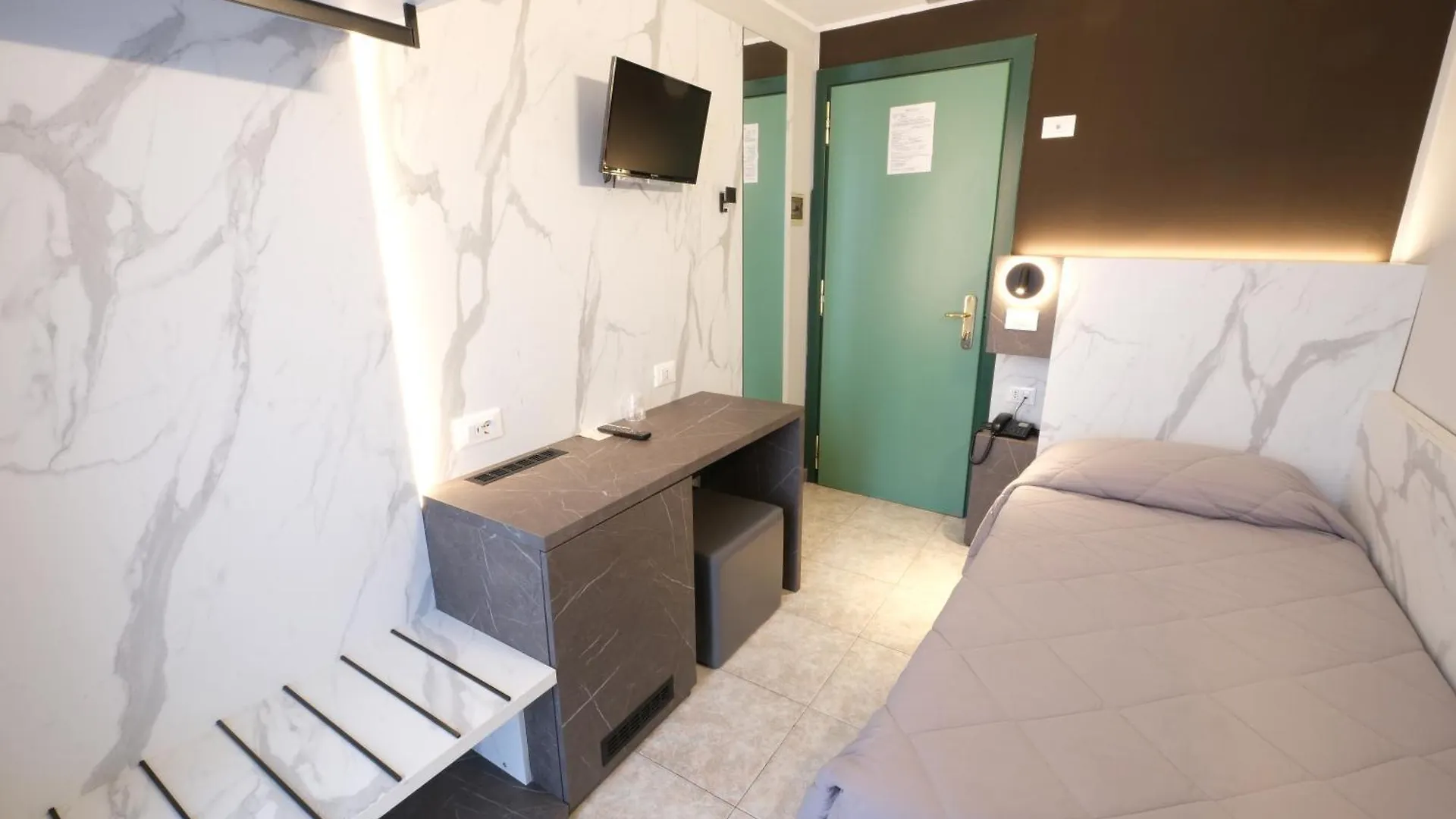 Hotel Mistral Milan