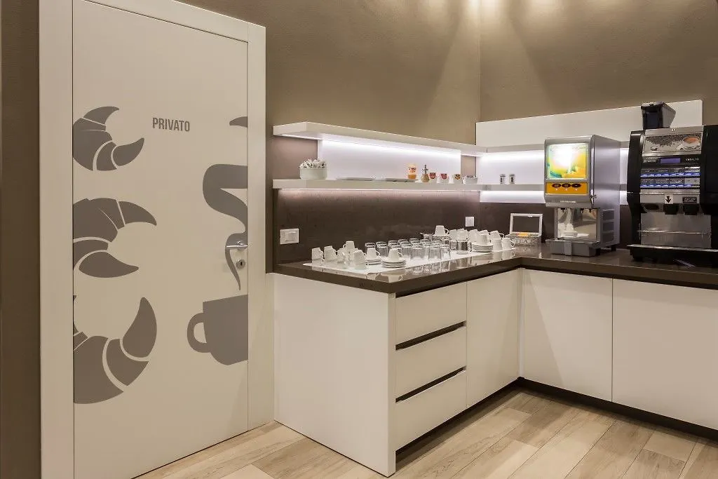 Hotel Mistral Milan