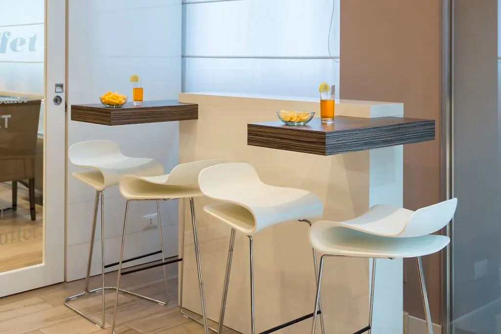 Hotel Mistral Milan Italy