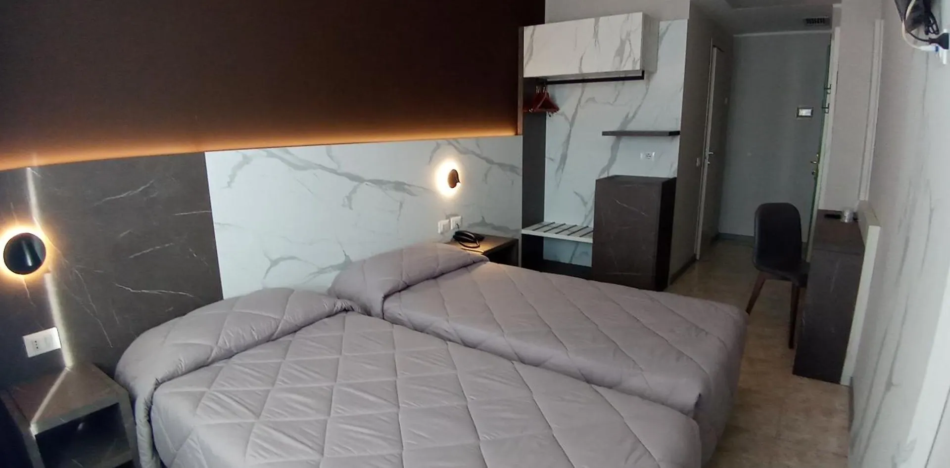 Hotel Mistral Mediolan