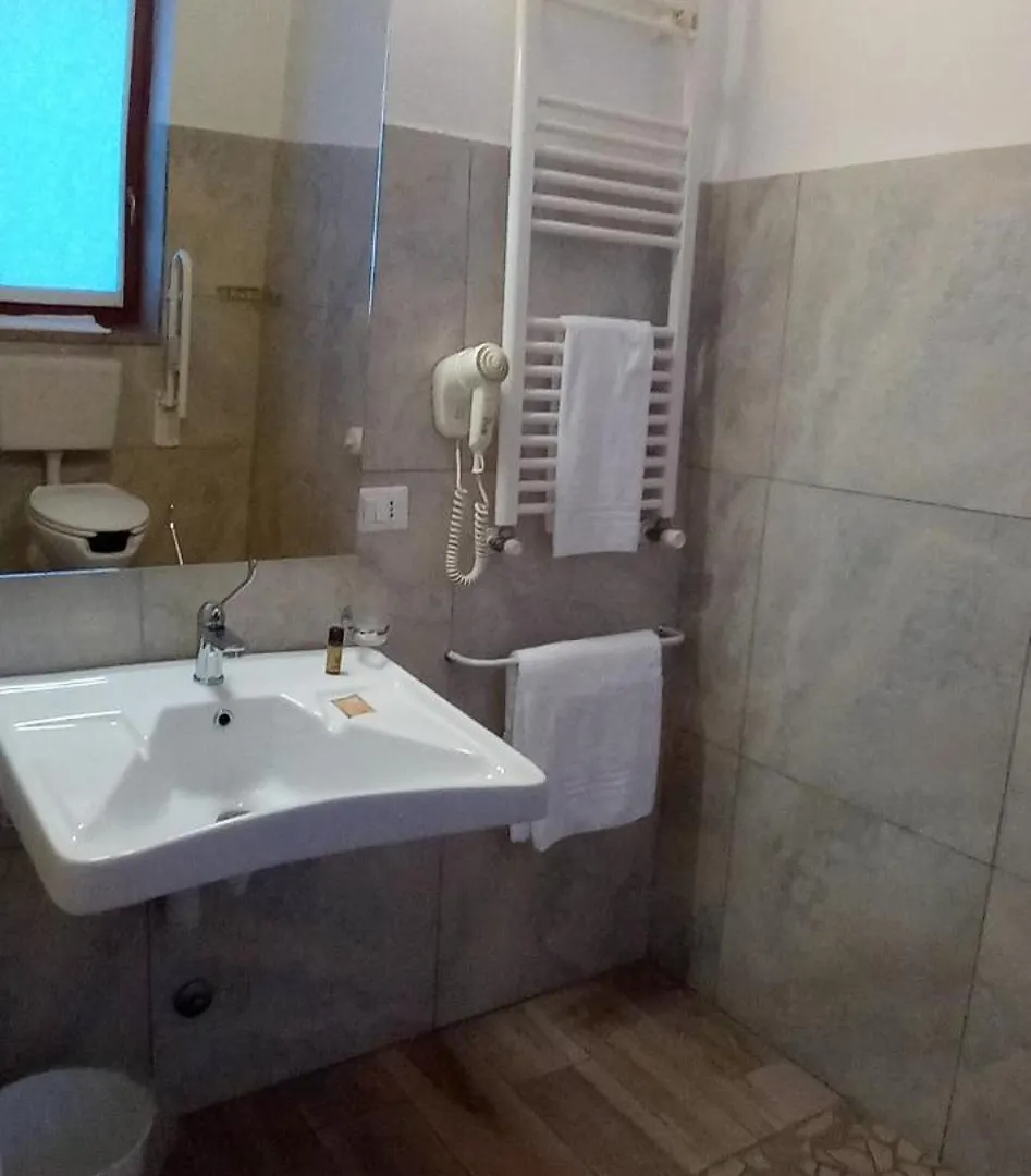 Hotel Mistral Mediolan